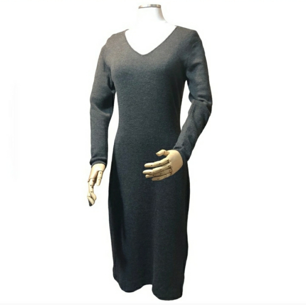 BLOOMINGDALE’S Grey V Neck Wool Sweater Dress.EUC!